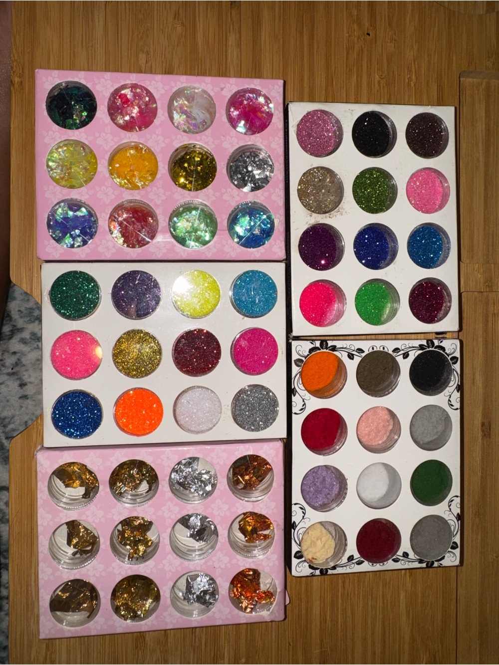 Assorted Glitter and Flakes Nail Art Palette - Multicolor